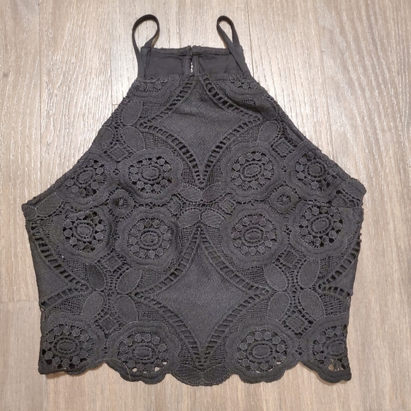 A&F cropped halter top (xs) - Picture 2 of 11